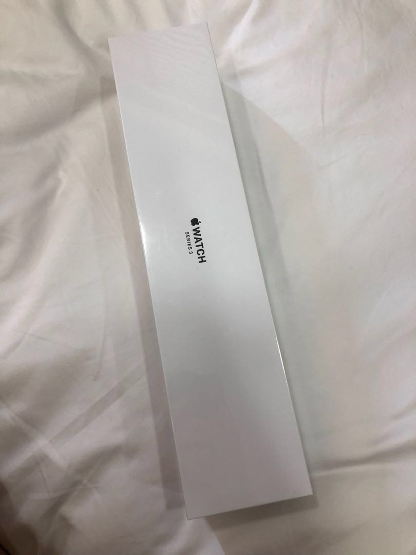 Apple watch series 3 what comes in the box 2025