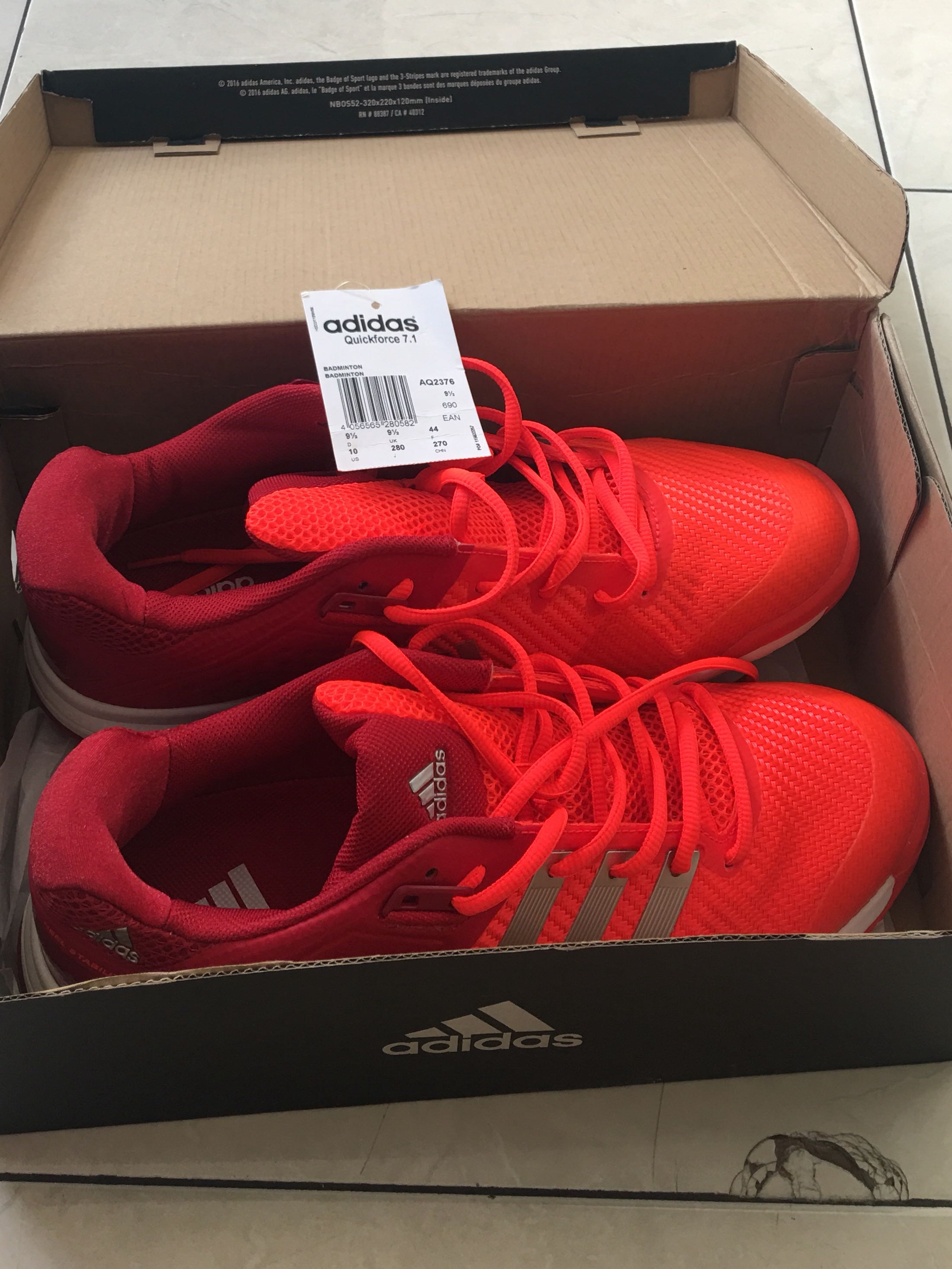 Sepatu Badminton Adidas Quickforce 7 1 Bnib Olah Raga Baju Olahraga Di Carousell