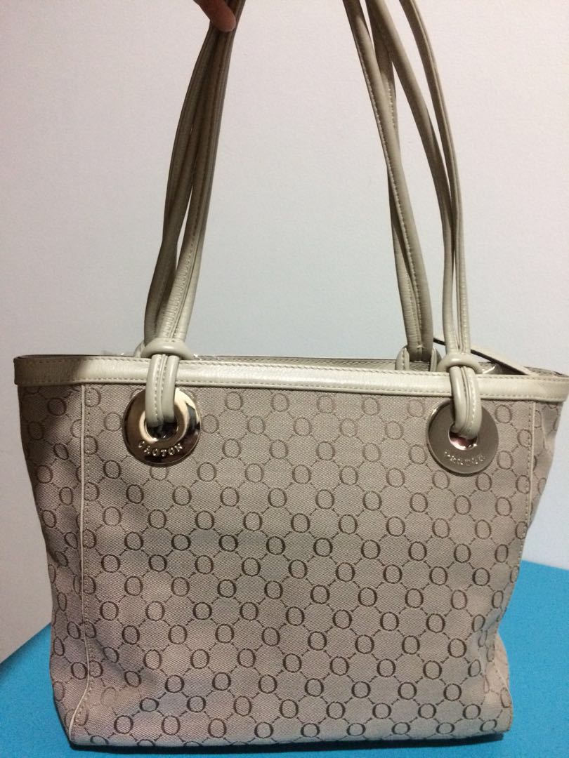 Oroton bag harga store