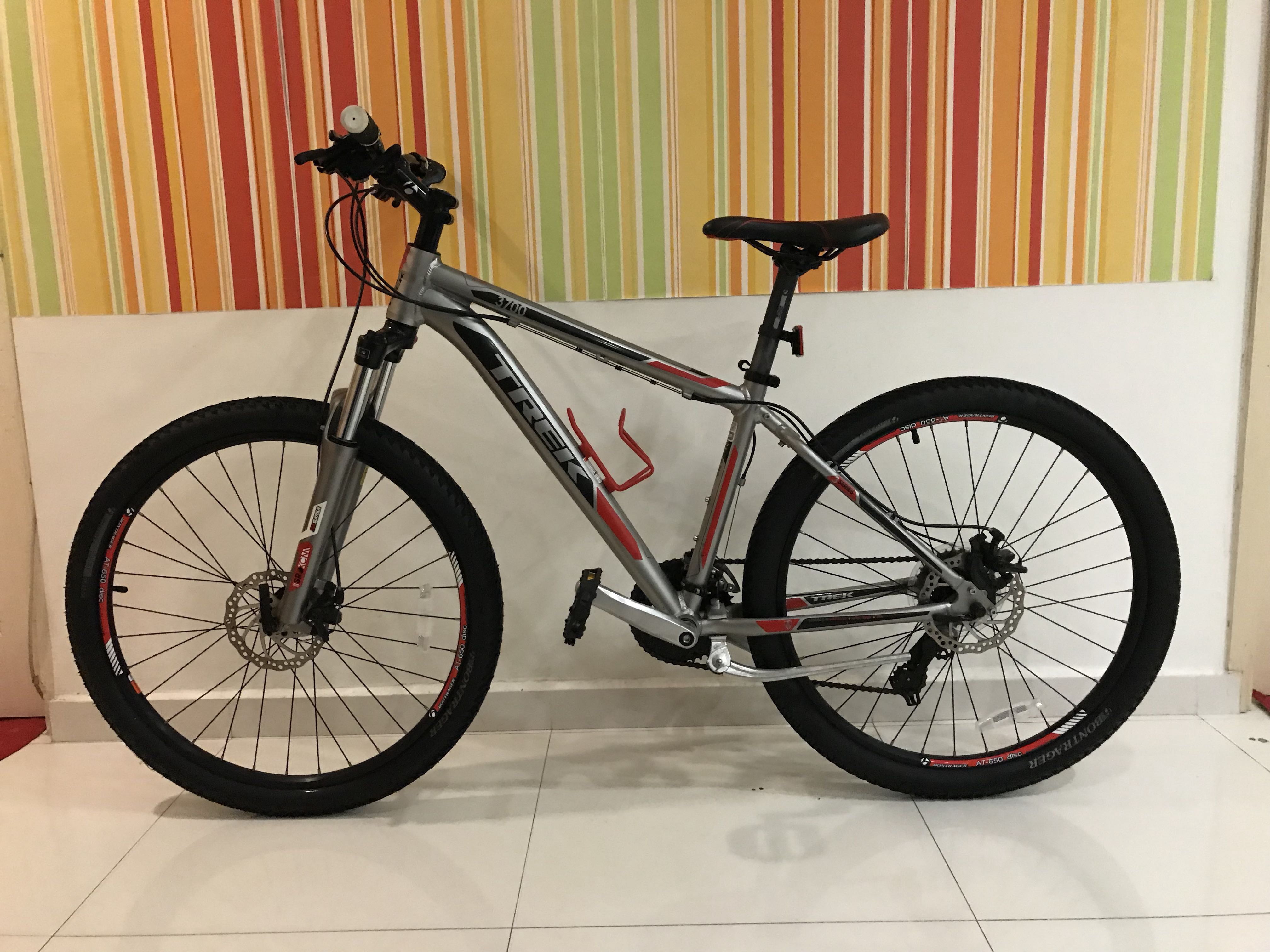 Trek 3700 Bicycle, Sports Equipment 