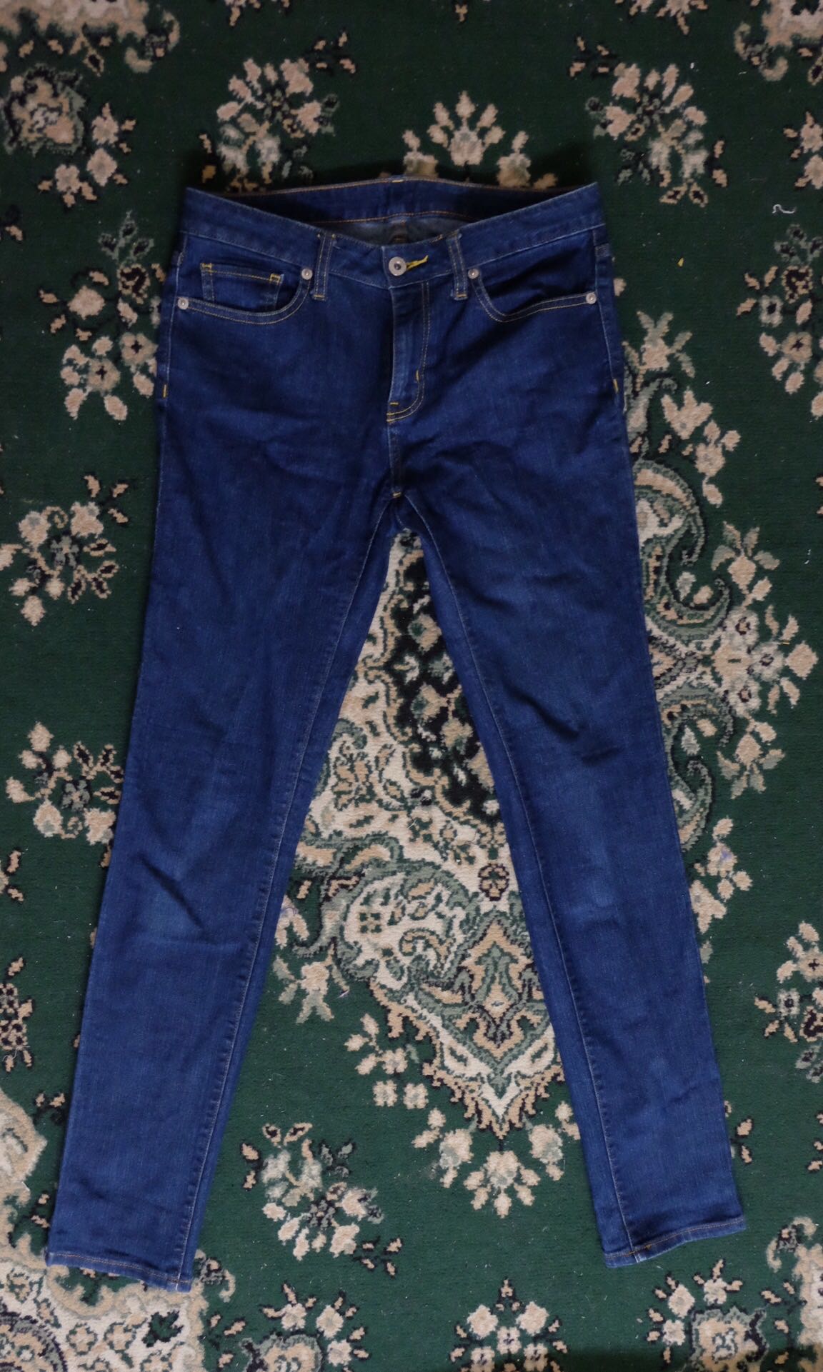 gu jeans by uniqlo