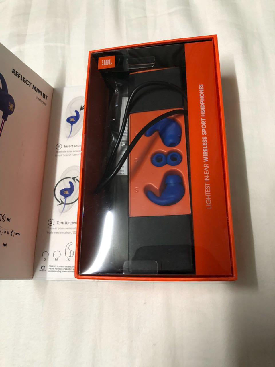 JBL Steph Curry Signature Edition Bluetooth earphones, Audio, Earphones