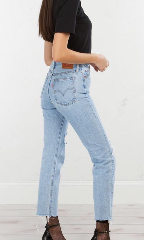 Levi's wedgie fit jeans kiss best sale off