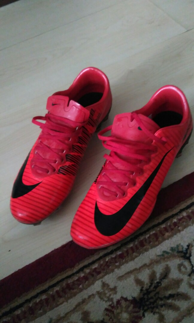 Kasut bola nike 2018 top
