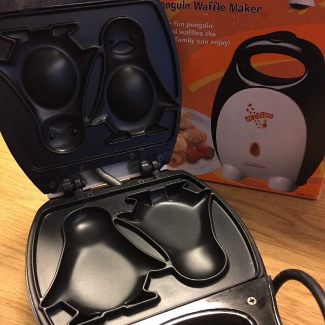 sunbeam penguin waffle maker