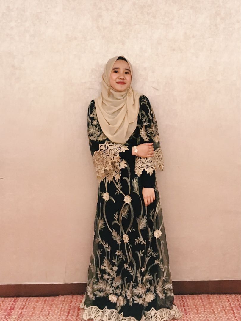 Dress black gold on sale muslimah