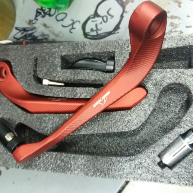 Sharkpower Alloy Lever Guard For Yamaha Tfx Ktm Rouser Yamaha Fz Sz Sniper Gixxer Suzuki Raider Mio Euro Rks Skydrive Honda Rs Motorbikes On Carousell