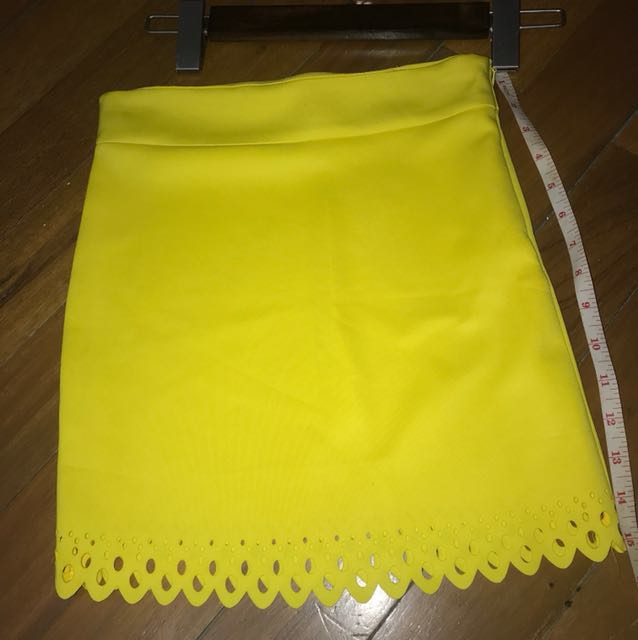 Yellow skirt (Category: Skirts) located in Manila. Submitted by cemoi (Listing ID 145732180, Image 2). Description: .