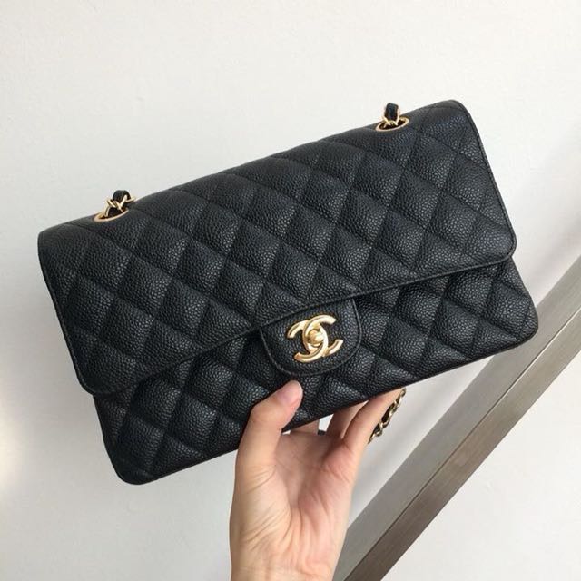 CHANEL MEDIUM CLASSIC FLAP REAL VS. FAKE: CAN YOU SPOT THE DIFFERENCES?