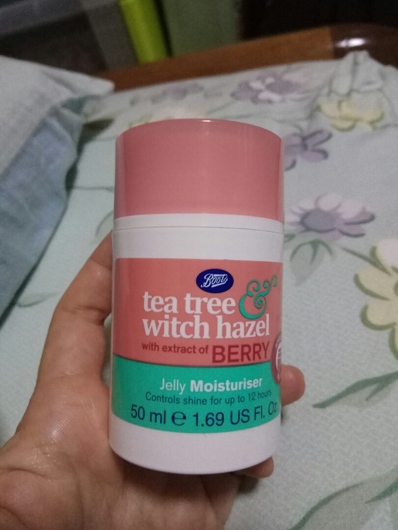 tea tree witch hazel moisturiser