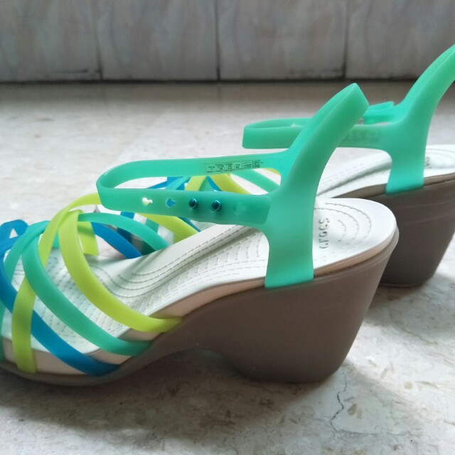Crocs womens huarache on sale wedge sandal shoes