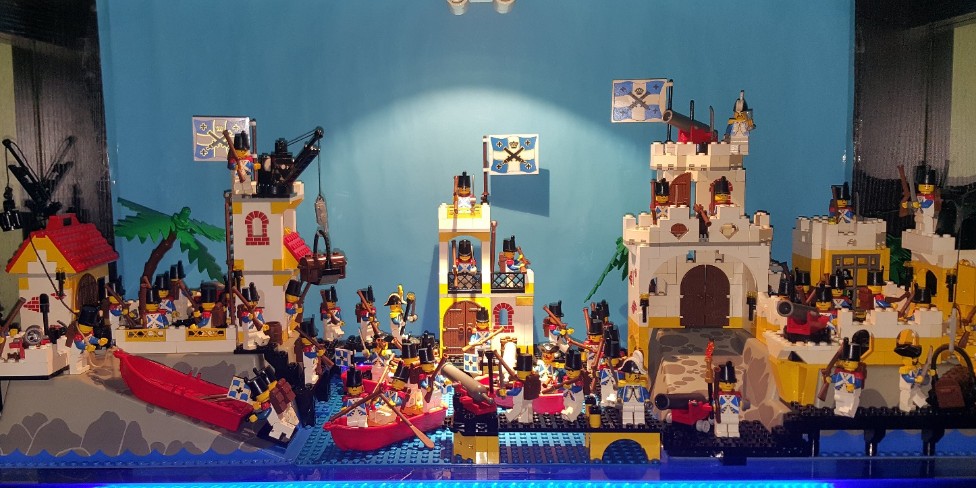Lego pirates theme deals