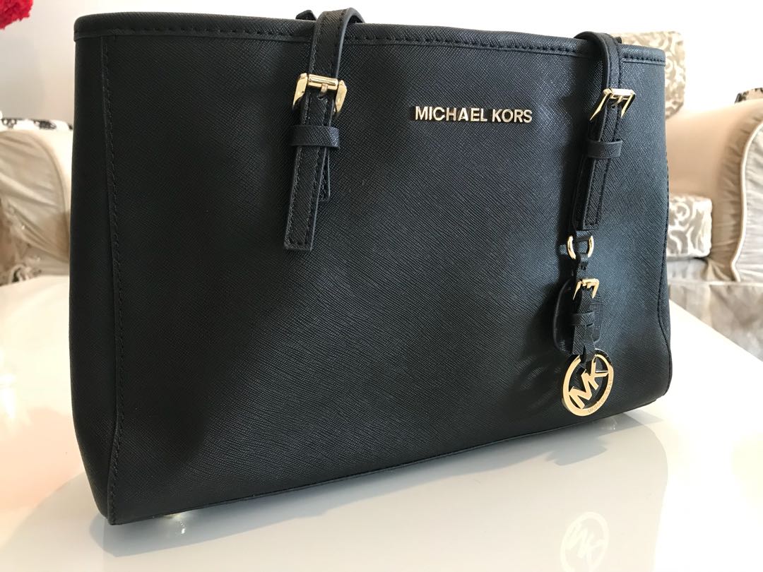 Michael Kors Bag. Used only on Raya., Women's Fashion, Bags & Wallets ...