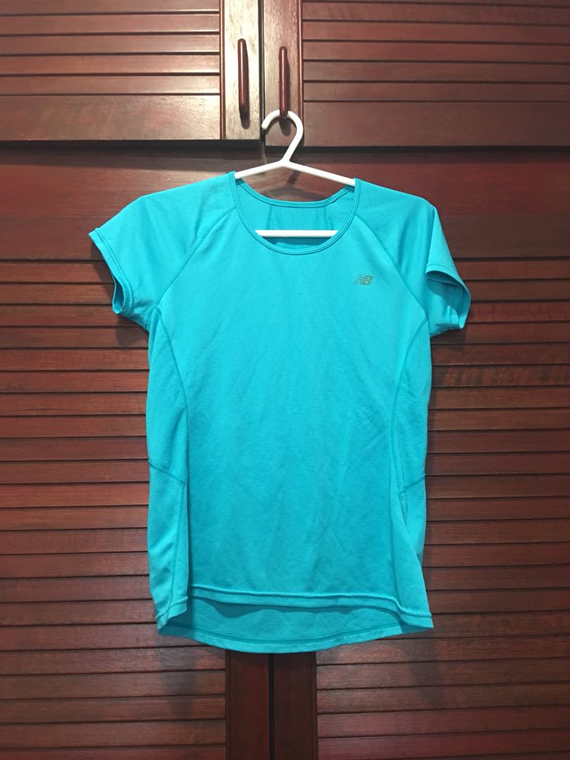 new balance sport top