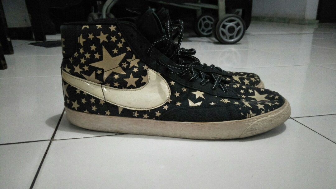 nike blazer glow in the dark