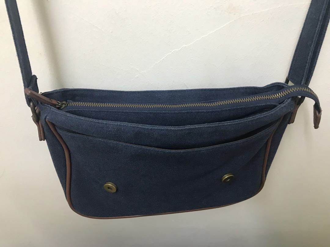 padini sling bag