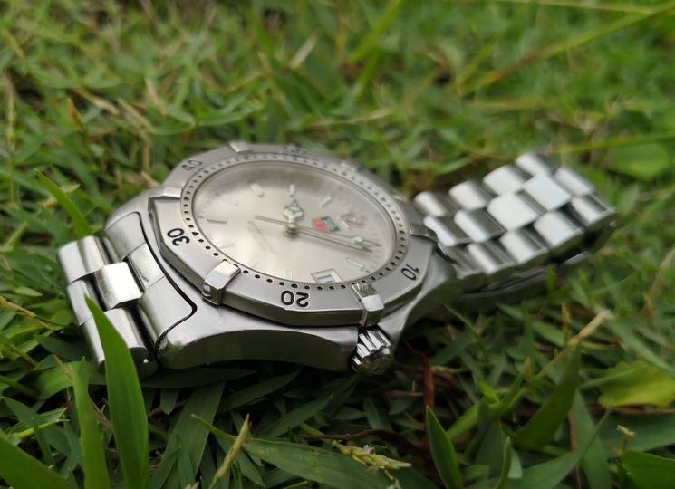 Tag heuer 2000 sale movement