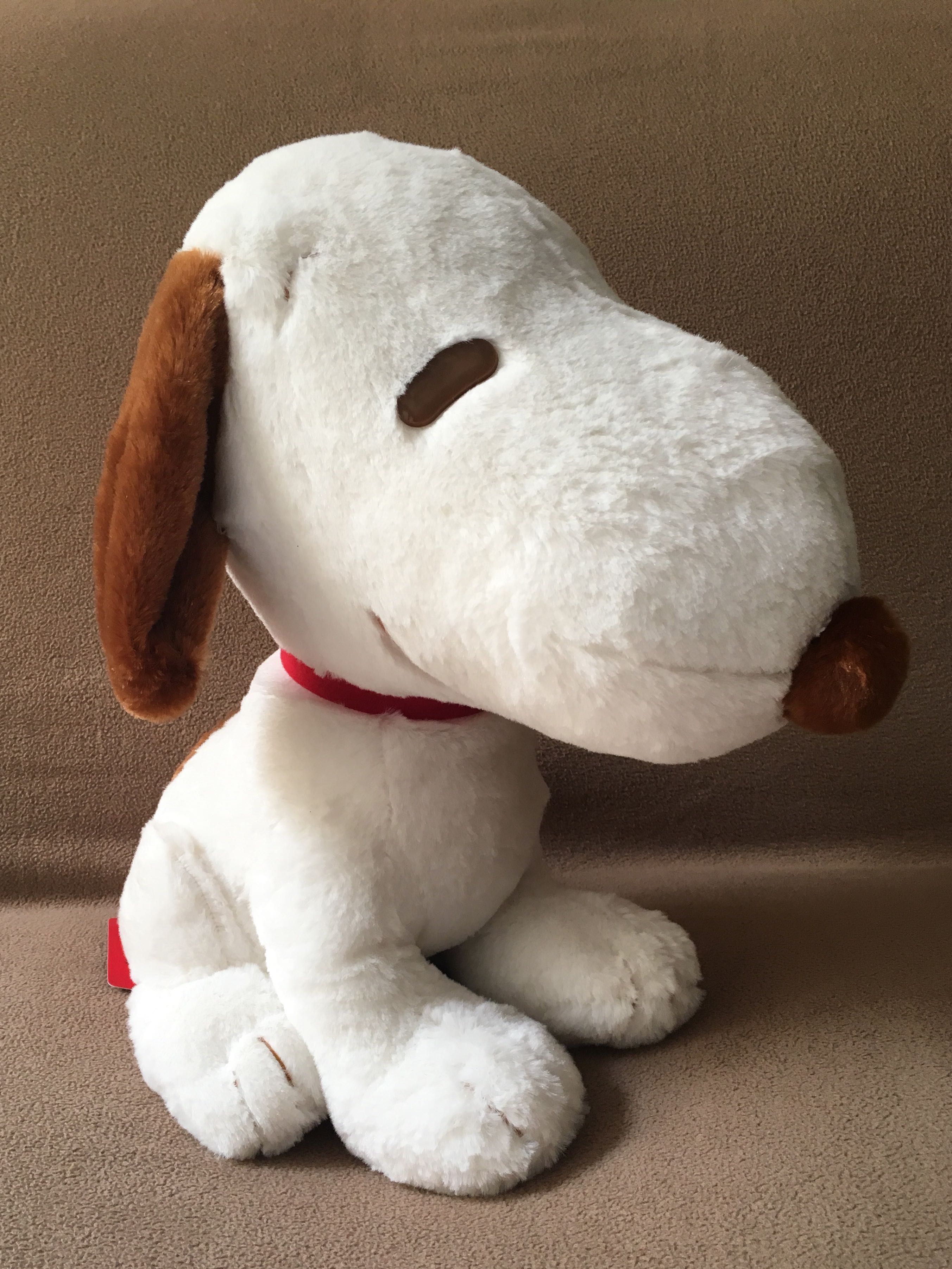 snoopy stuffed toy