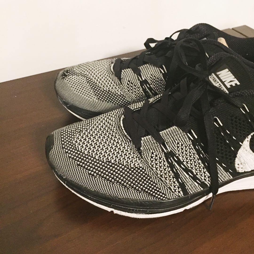Kanye flyknit cheap trainer