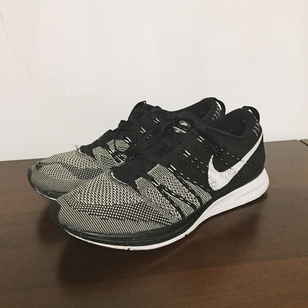 Kanye nike flyknit trainer top