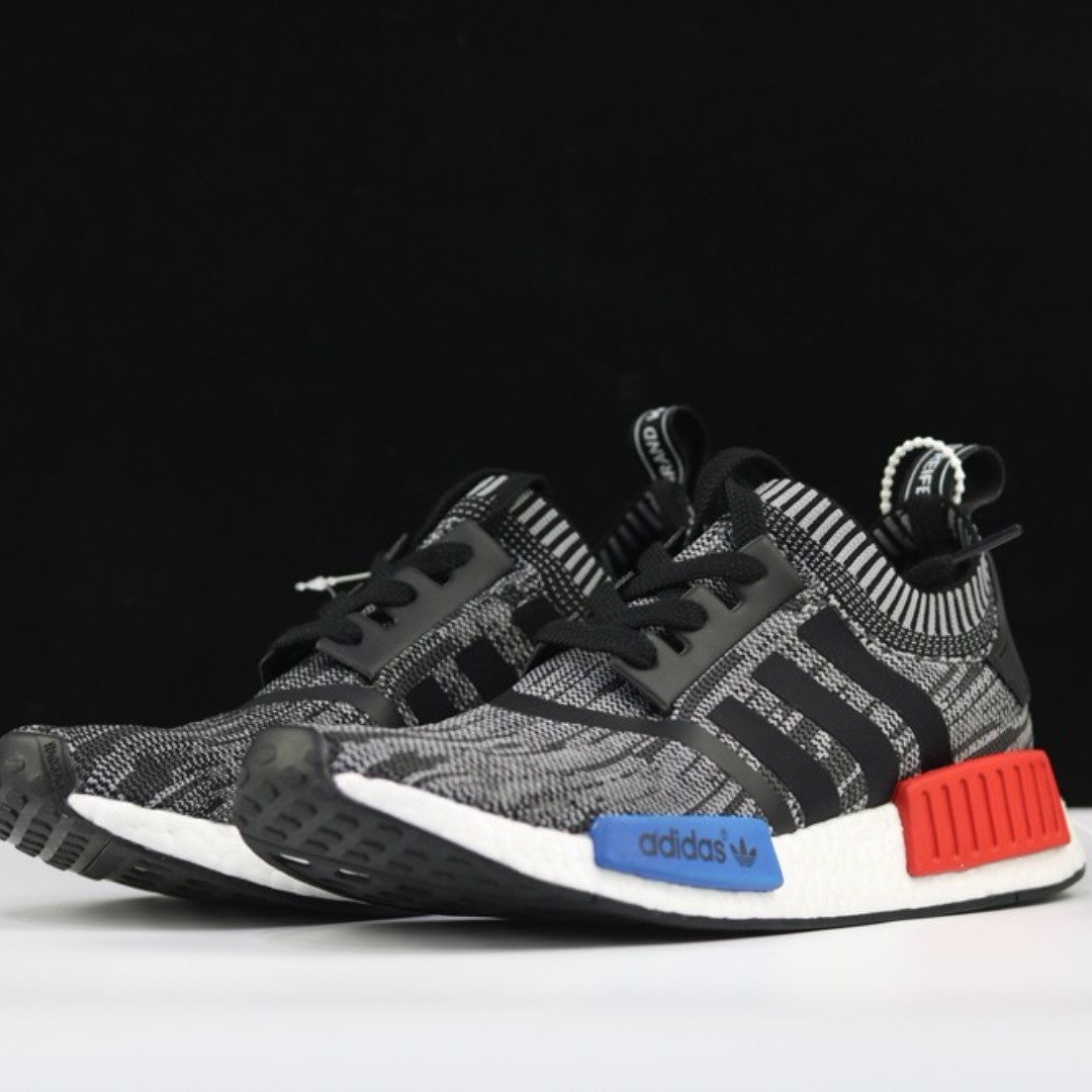 adidas nmd r1 family & friends
