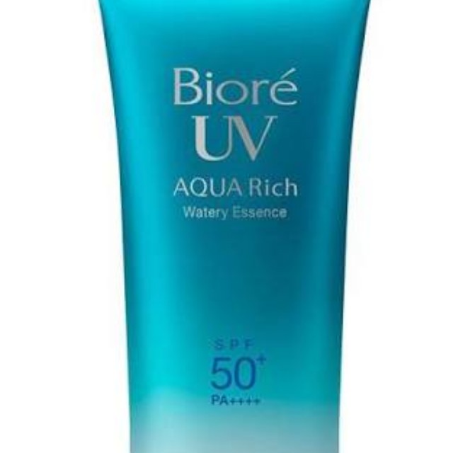 Biore Uv Aqua Rich Watery Essence Spf 50 Pa 50 Gr Kesehatan Kecantikan Kulit Sabun Tubuh Di Carousell