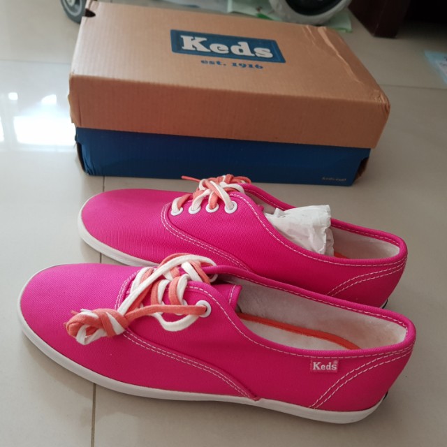 Hot best sale pink keds