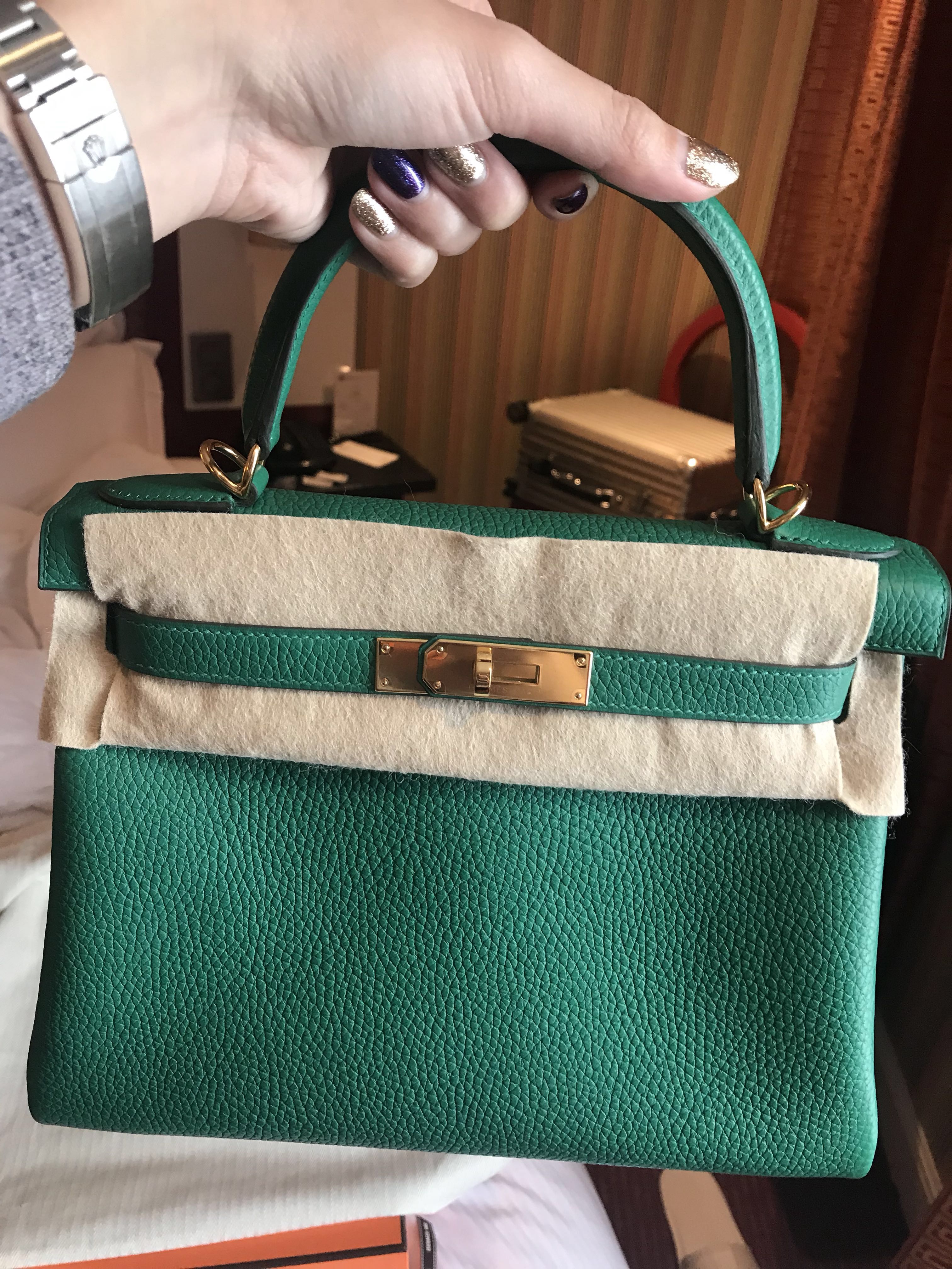 HERMÈS VINTAGE KELLY 28CM IN VERT VERTIGO EPSOM LEATHER WITH GOLD