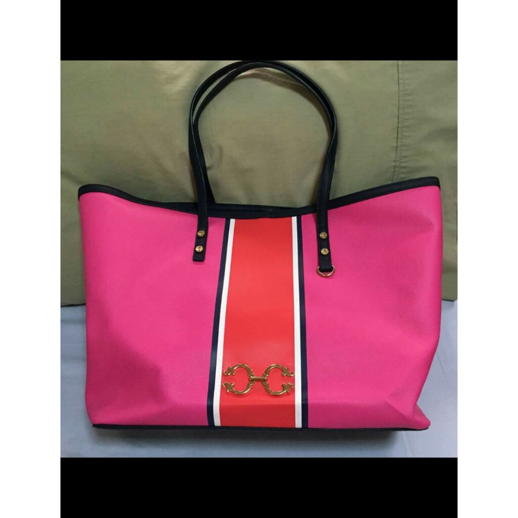 C wonder original tote bag Women s Fashion Bags Wallets Cross body Bags on Carousell