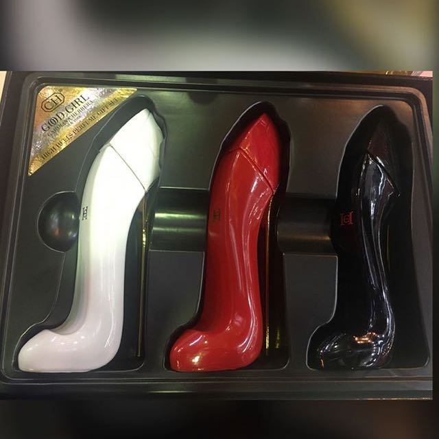 Carolina Herrera Perfume Set Health Beauty Hand Foot Care On Carousell See the latest perfume and aftershave reviews from scentstore, an independent perfumery based in the south west of england. carolina herrera perfume set health