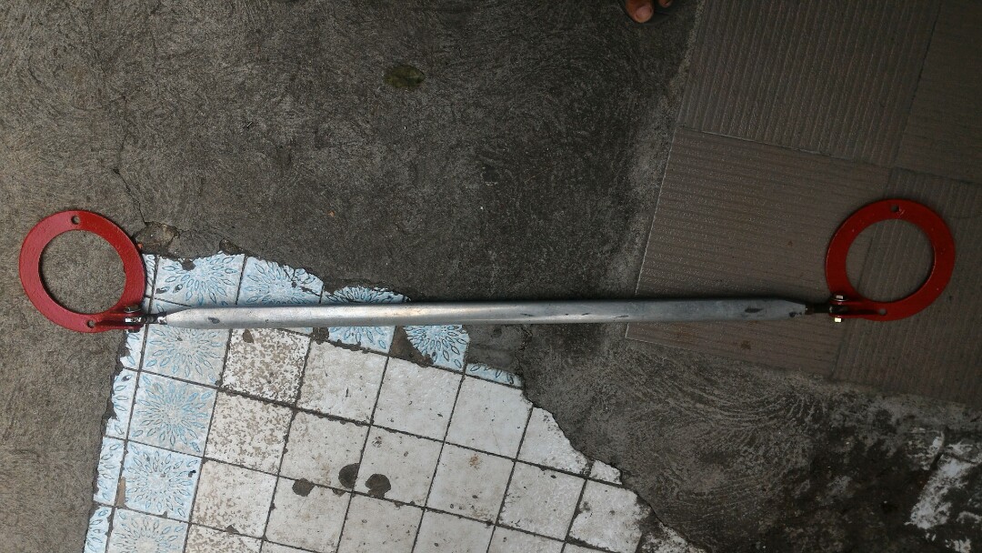 Lancer itlog strut bar, Car Parts & Accessories on Carousell