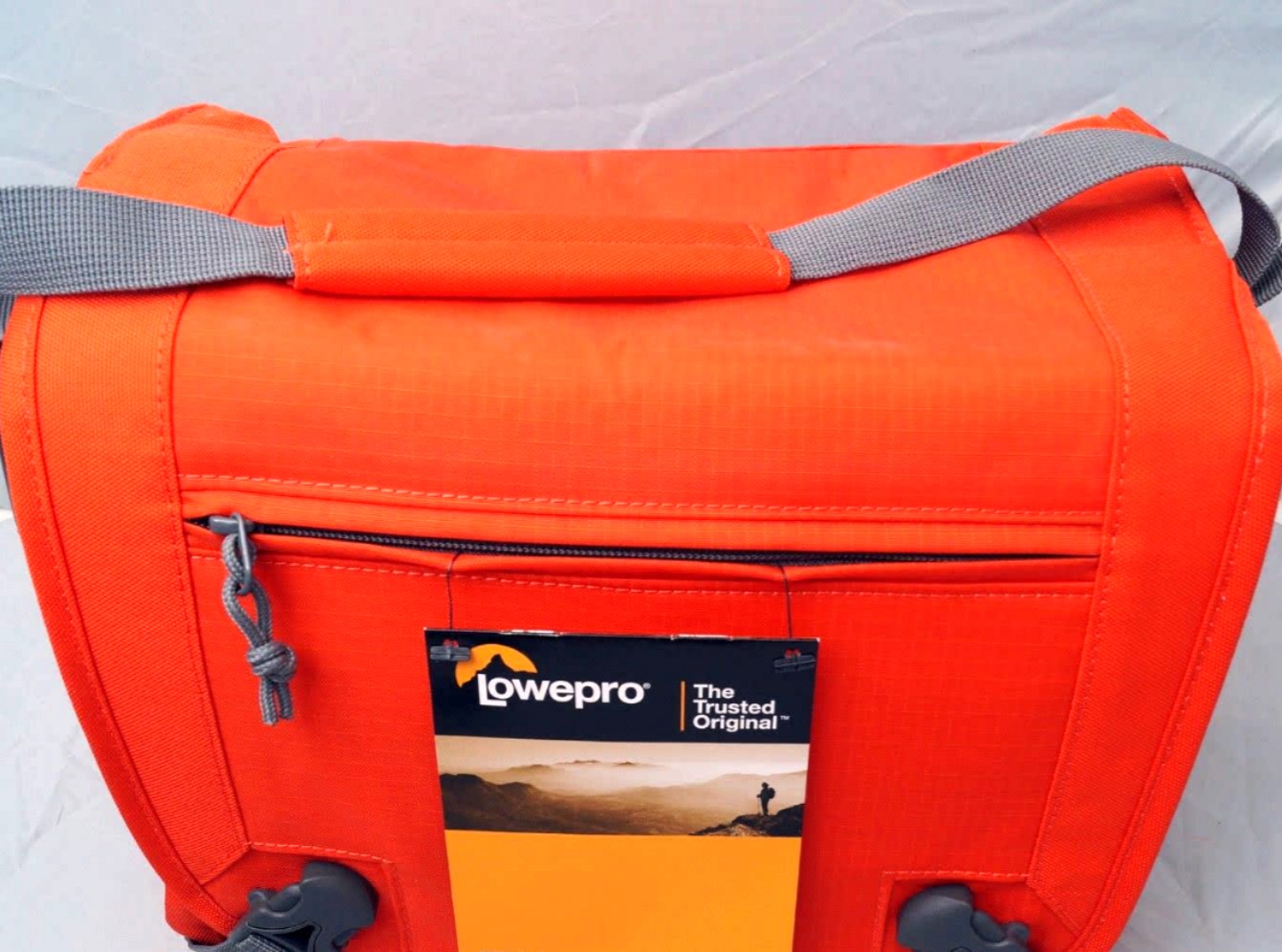 lowepro nova sport 17l aw