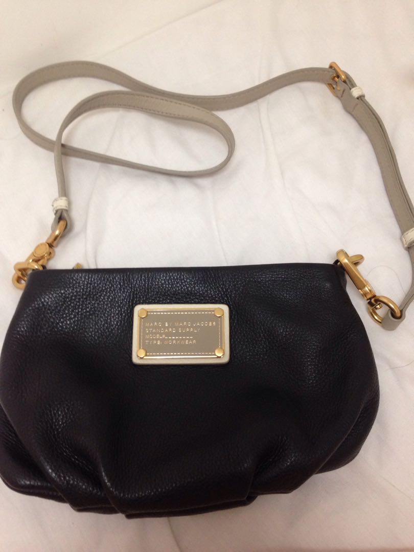 taurus0519的商品正在carousell旋转拍卖上贩售