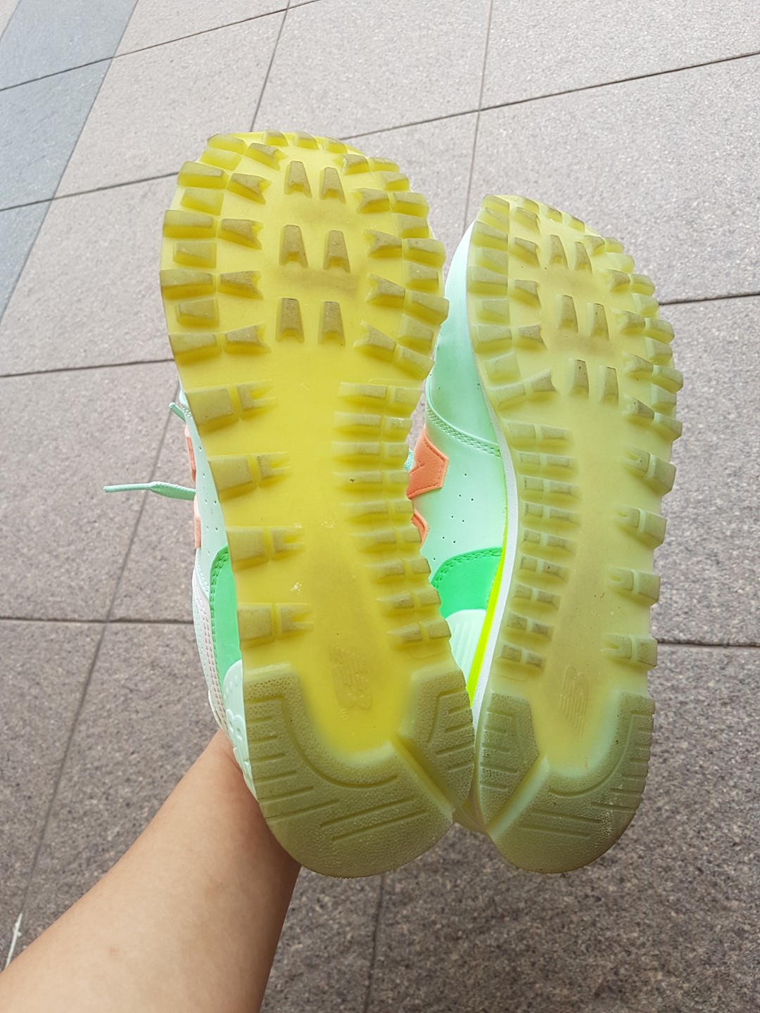 new balance 474 womens yellow