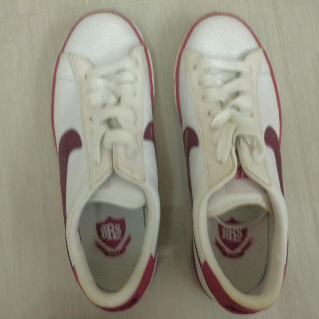 nike purple pink shoes