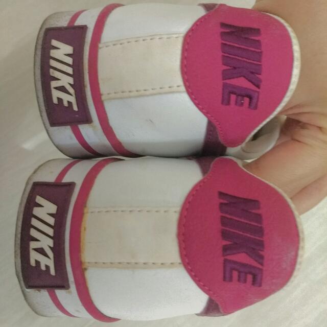 nike purple pink shoes
