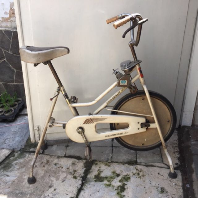 Sepeda Statis Health Master 747 Deluxe Boleh Nego Olah Raga