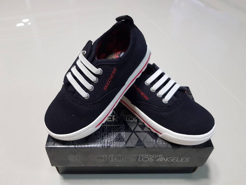boys laceless shoes