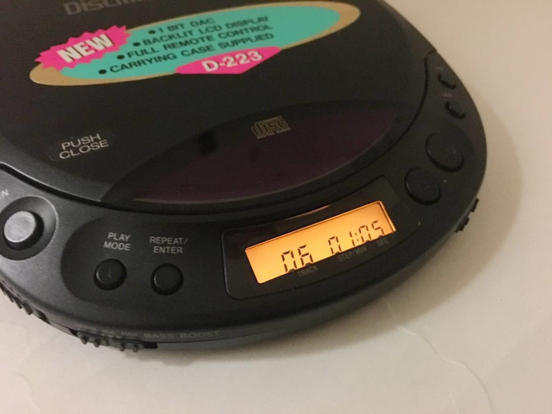 Sony Discman CD PLAYER D223 make in Japan 經典款的高人氣 CD 隨身聽, 音響器材, 音樂播放裝置