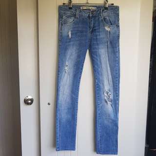 Zara distressed jeans EUC