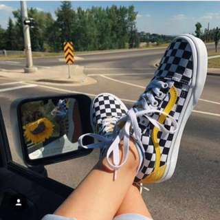 vans old skool checkerboard with yellow stripe vans old skool checkerboard with yellow stripe