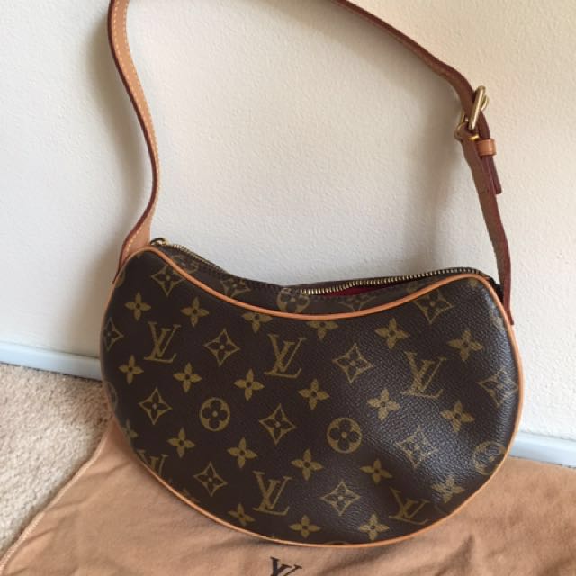 Authentic LOUIS VUITTON Pochette Croissant Shoulder Bag Monogram Canvas  M51510, Luxury, Bags \u0026 Wallets on Carousell