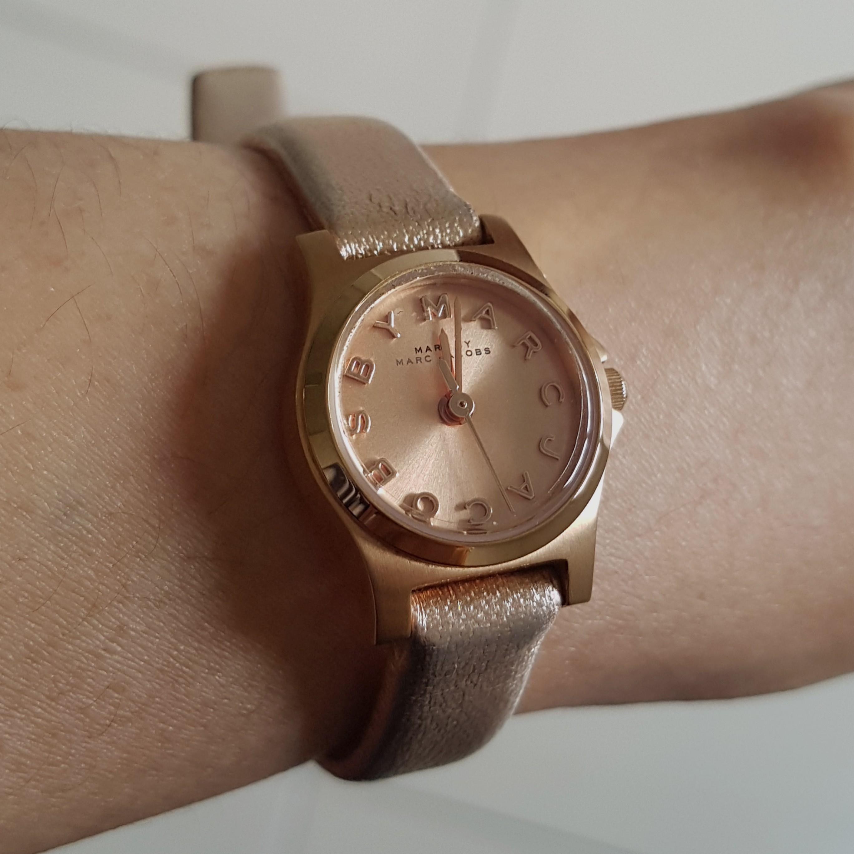 Authentic Marc Jacobs Henry Dinky MBM 1298 Rose Gold Watch