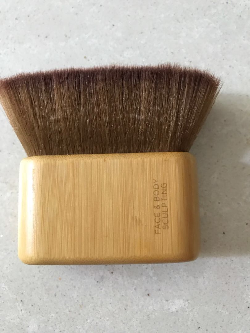 Ecotools fave & body sculpting brush, Beauty & Personal Care, Face