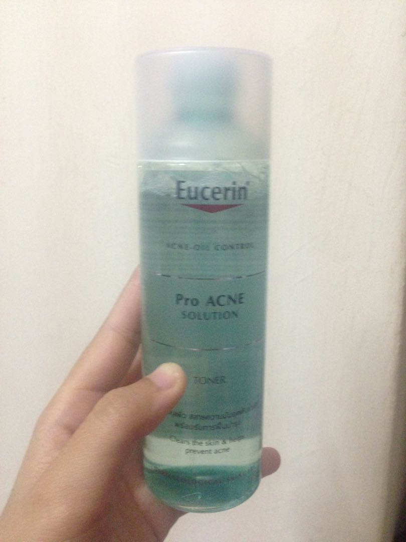 eucerin acne toner