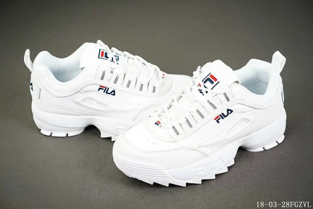 sneaker fila putih