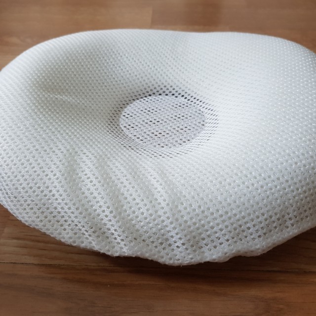 Preloved. Your baby has flat head? Mimos pillow for babies, Babies & Kids, Babies Apparel on Carousell Preloved. Your baby has flat head? Mimos pillow for babies, Babies & Kids, Babies Apparel on Carousell