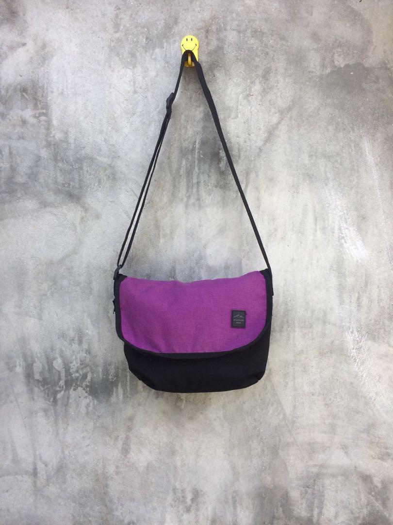 Mountain gear sling bag 2025