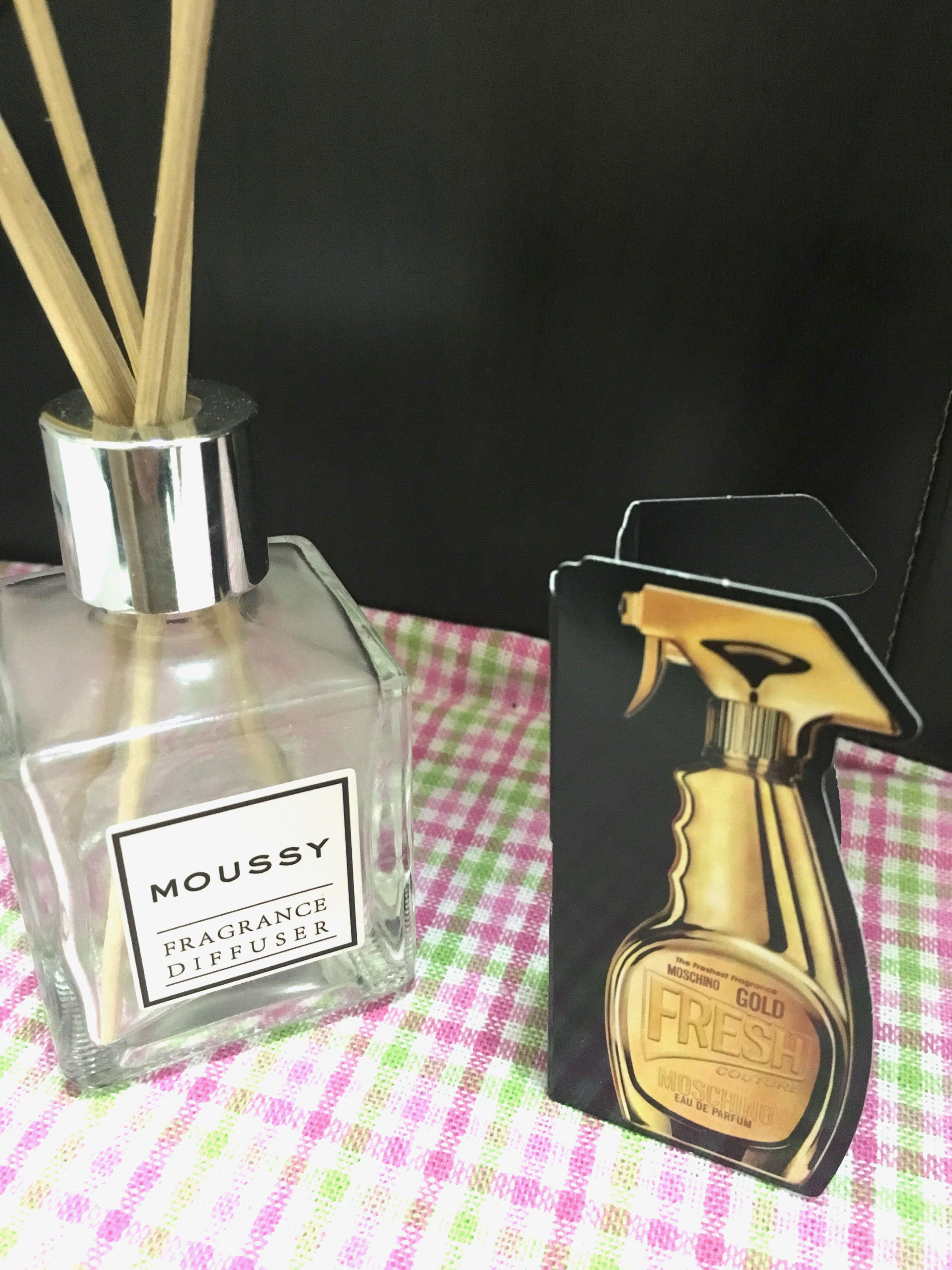 Moschino Perfume Sample 香水試用裝fresh Gold 1ml 美容 化妝品 指甲美容 香水 其他 Carousell