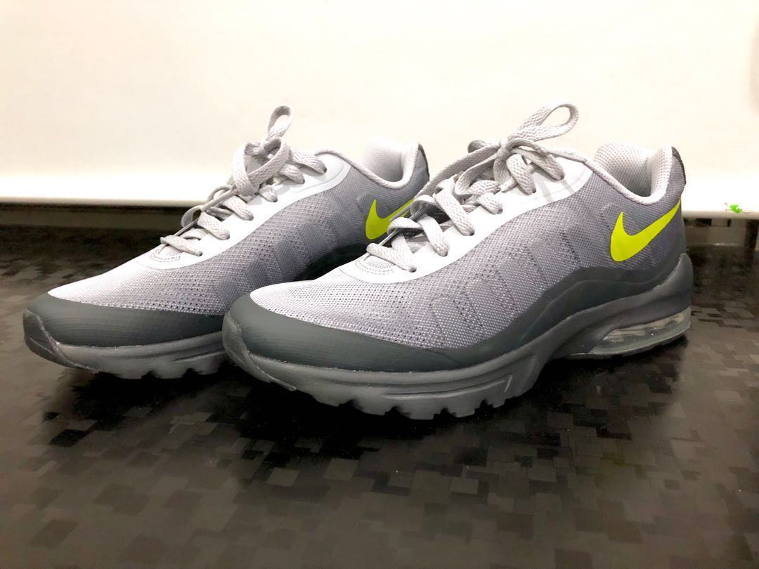 nike airmax invigor